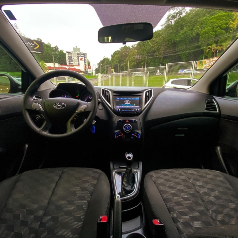 hyundai hb20 1.6 comfort plus 16v flex 4p automatico 201713