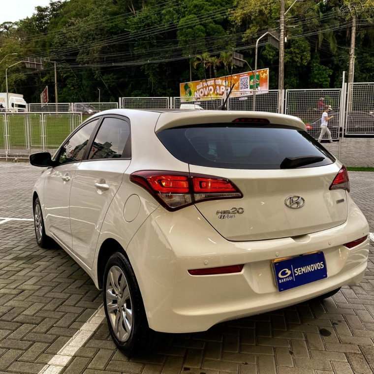 hyundai hb20 1.6 comfort plus 16v flex 4p automatico 20174