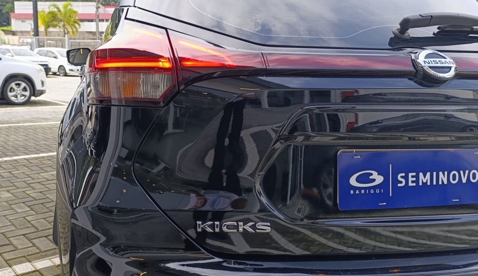 nissan kicks 1.6 16v flexstart exclusive xtronic flex 4p automatico 202215