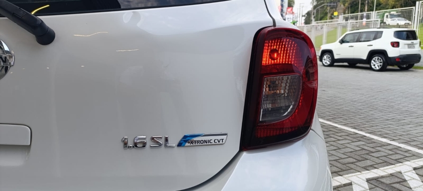 nissan march 1.6 sl 16v flexstart 4p xtronic flex automatico 201814