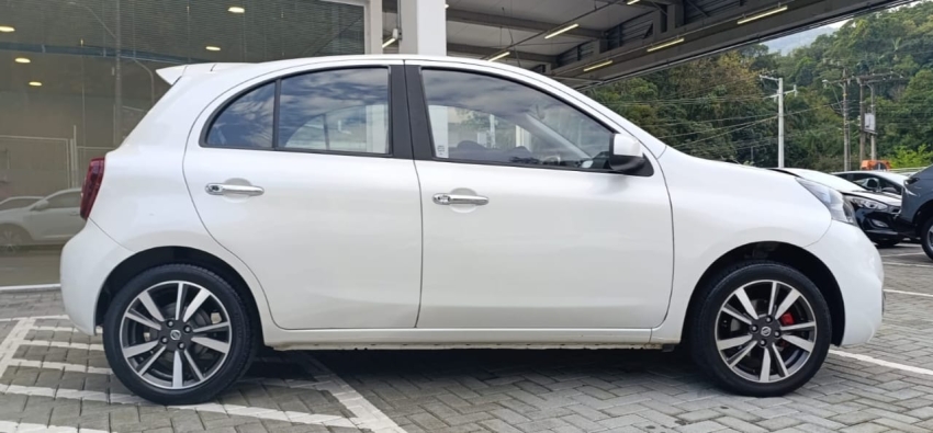 nissan march 1.6 sl 16v flexstart 4p xtronic flex automatico 20187