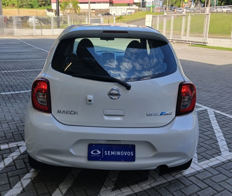 nissan march 1.6 sl 16v flexstart 4p xtronic flex automatico 20186