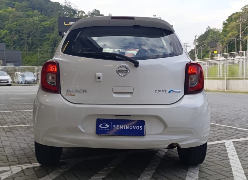 nissan march 1.6 sl 16v flexstart 4p xtronic flex automatico 20185