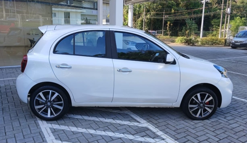 nissan march 1.6 sl 16v flexstart 4p xtronic flex automatico 20187