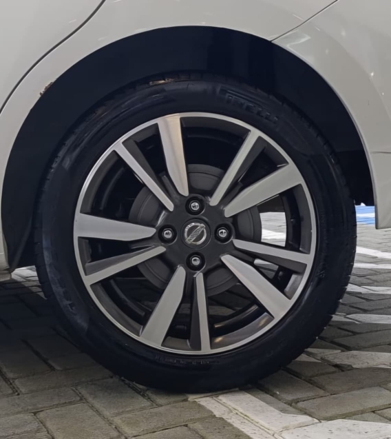 nissan march 1.6 sl 16v flexstart 4p xtronic flex automatico 201815