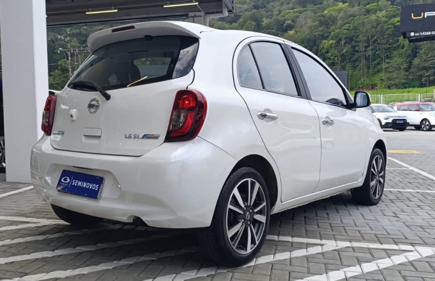 nissan march 1.6 sl 16v flexstart 4p xtronic flex automatico 20186