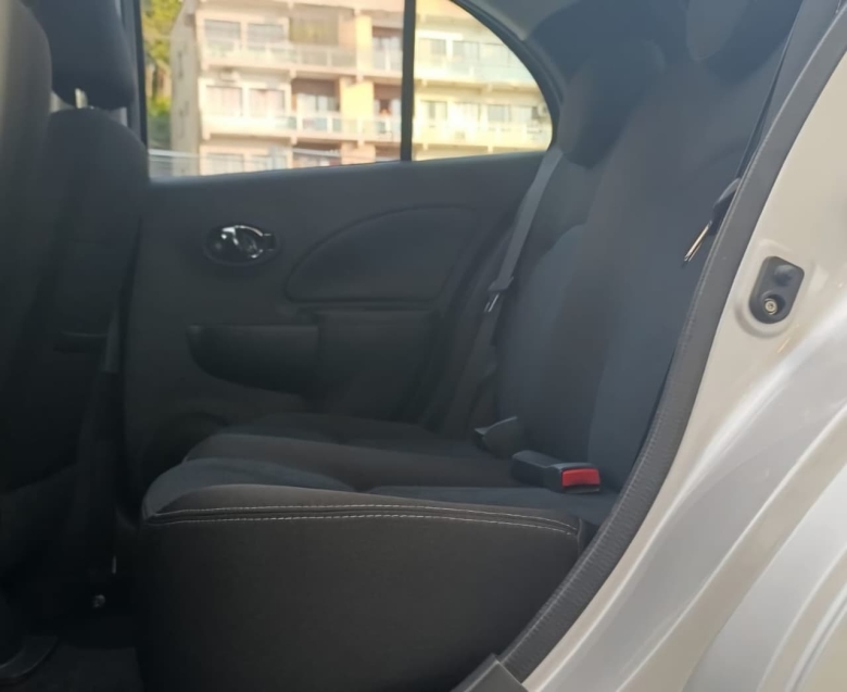 nissan march 1.6 sl 16v flex 4p xtronic automatico 201713