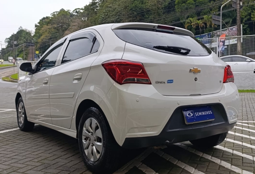 chevrolet onix 1.0 mpfi lt 8v flex 4p manual 20184