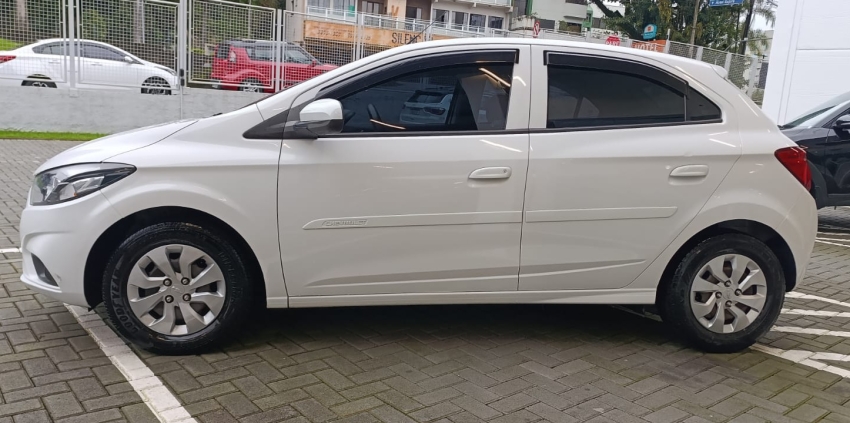 chevrolet onix 1.0 mpfi lt 8v flex 4p manual 20183