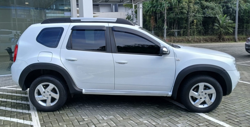 renault duster 2.0 dynamique 4x2 16v flex 4p automatico 20158