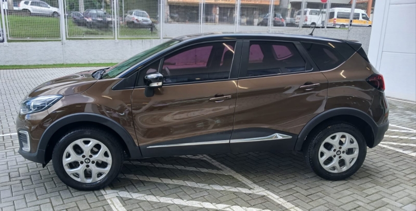 renault captur 1.6 16v sce flex life x-tronic 4p automatico 20194