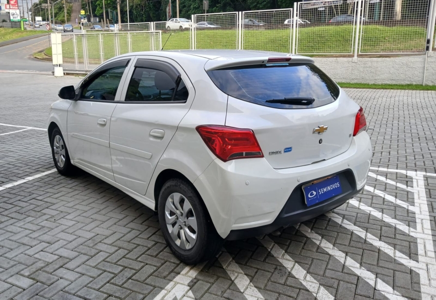 chevrolet onix 1.0 mpfi lt 8v flex 4p manual 20185