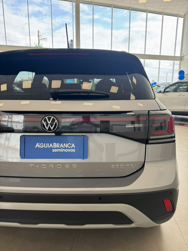 Volkswagen T-CROSS 1.4 250 TSI TOTAL FLEX HIGHLINE AUTOMÁTICO 8
