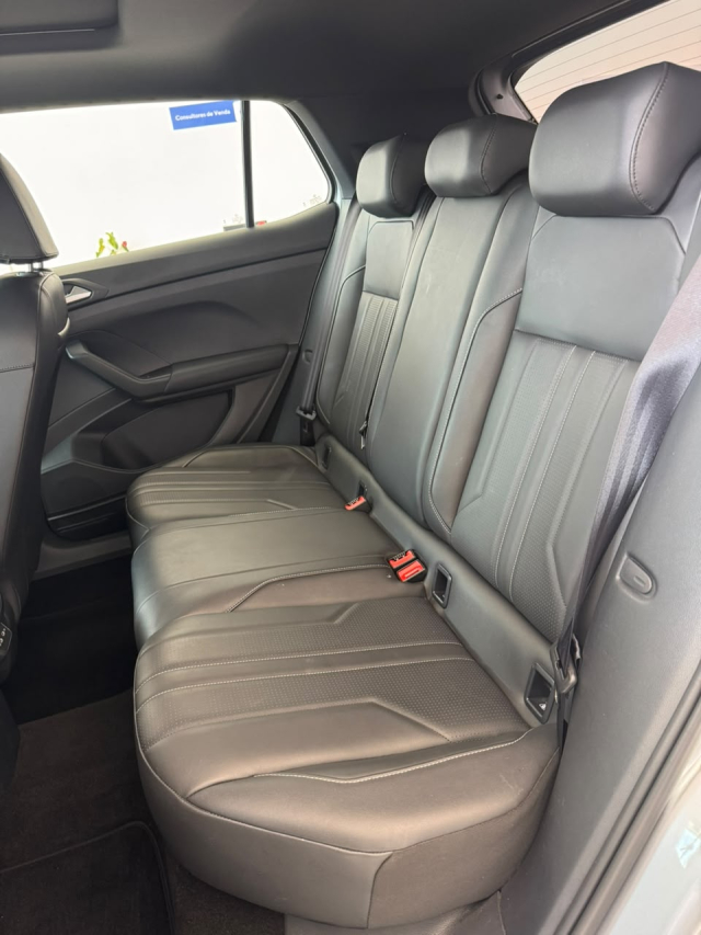 Volkswagen T-CROSS 1.4 250 TSI TOTAL FLEX HIGHLINE AUTOMÁTICO 16