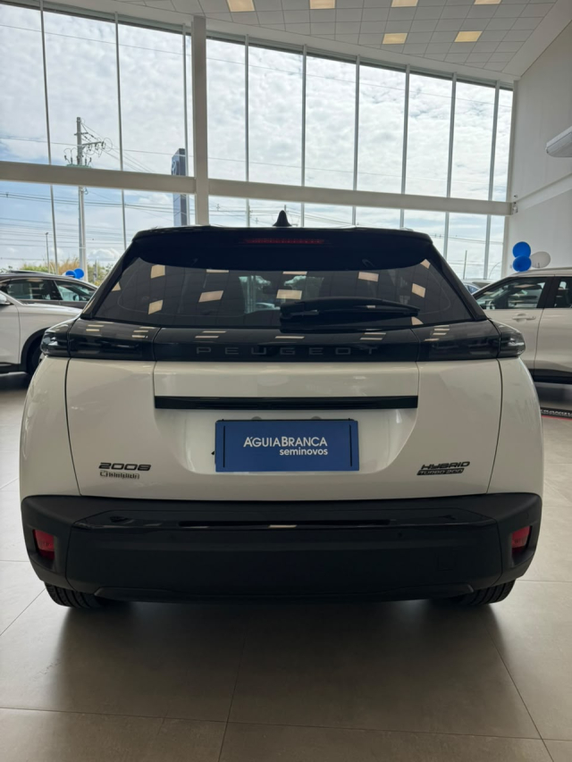 Peugeot 2008 1.0 TURBO 200 HYBRID GT CVT 7