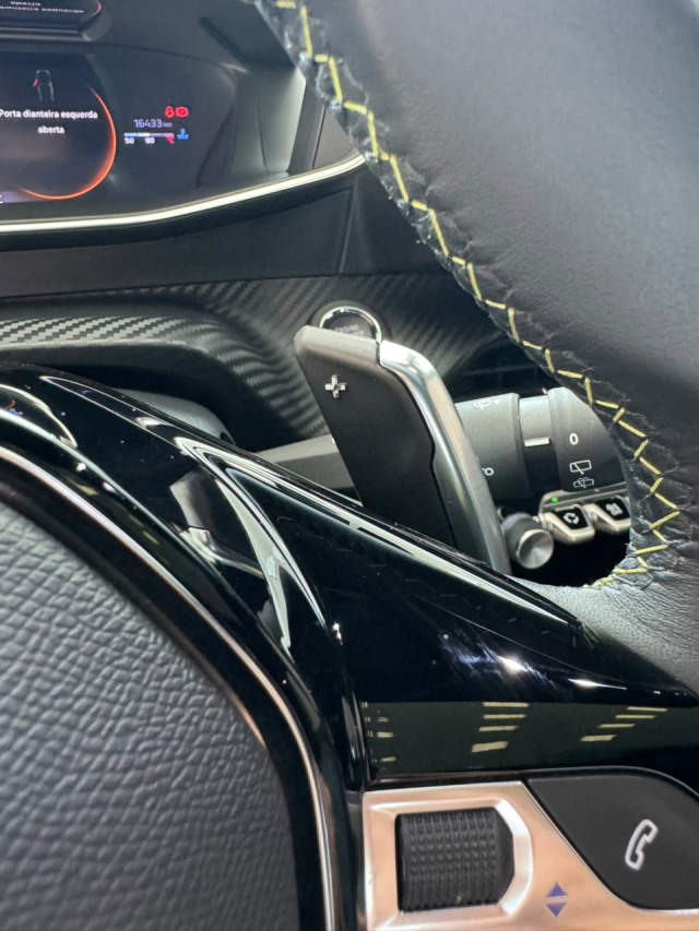 Peugeot 2008 1.0 TURBO 200 HYBRID GT CVT 12