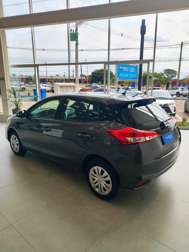 Toyota YARIS 1.5 16V FLEX XL MULTIDRIVE 6