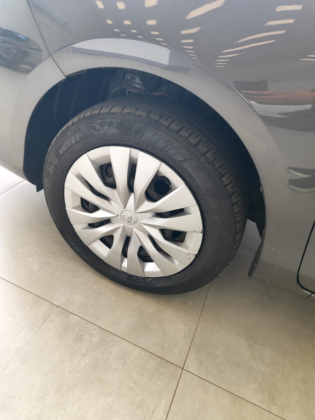 Toyota YARIS 1.5 16V FLEX XL MULTIDRIVE 2