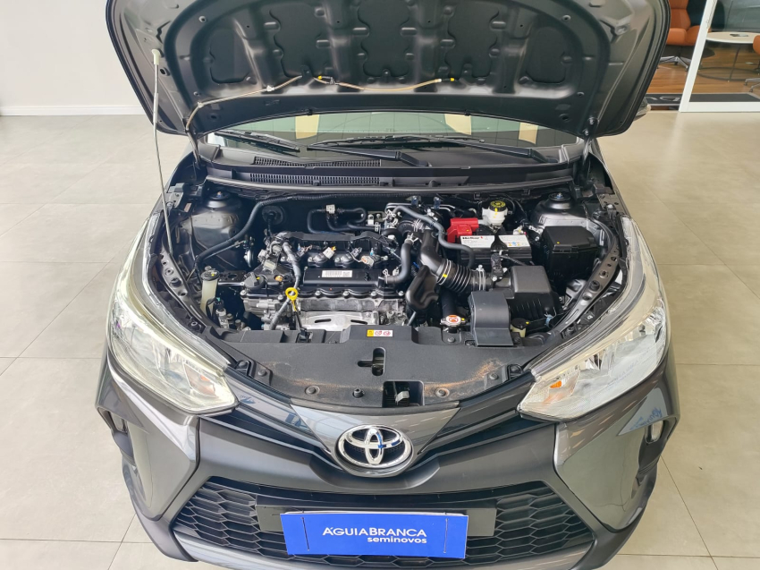 Toyota YARIS 1.5 16V FLEX XL MULTIDRIVE 5