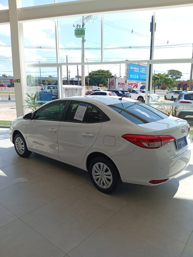 Toyota YARIS 1.5 16V FLEX SEDAN XL MULTIDRIVE 6