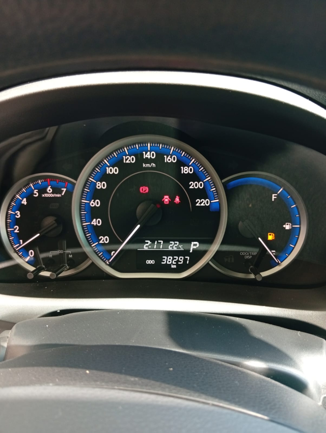 Toyota YARIS 1.5 16V FLEX SEDAN XL MULTIDRIVE 10