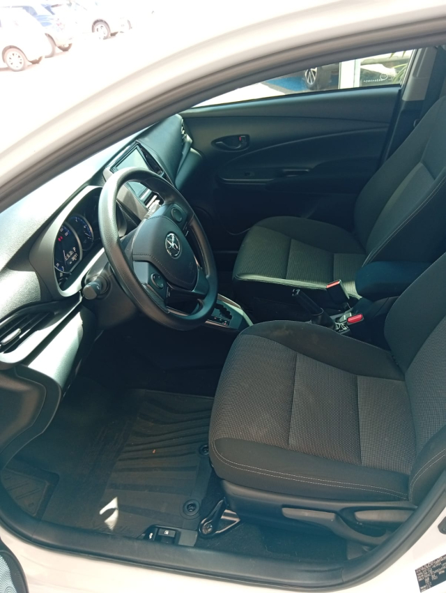 Toyota YARIS 1.5 16V FLEX SEDAN XL MULTIDRIVE 15