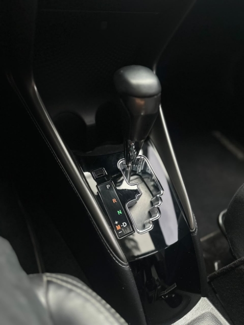 toyota yaris 1.5 16v flex xls connect multidrive 4p automatico 202313