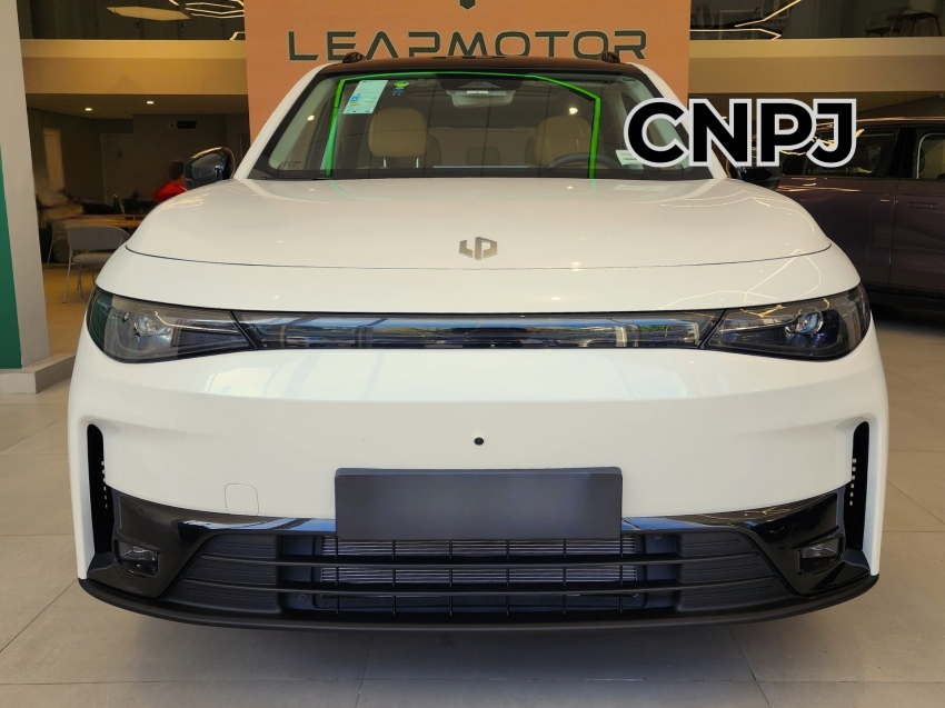 leapmotor c10 ultra hibrido reev 26/26 0km