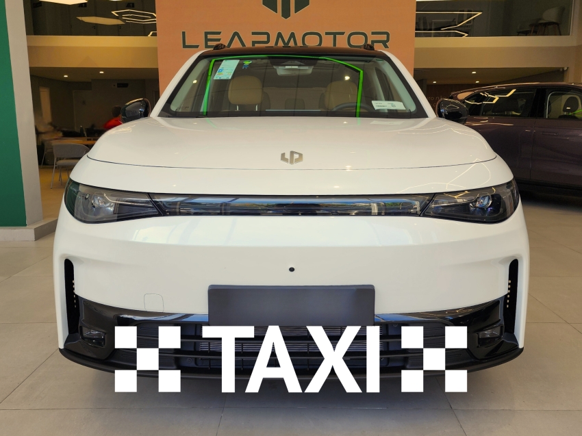 leapmotor c10 ultra hibrido reev 26/27 0km0