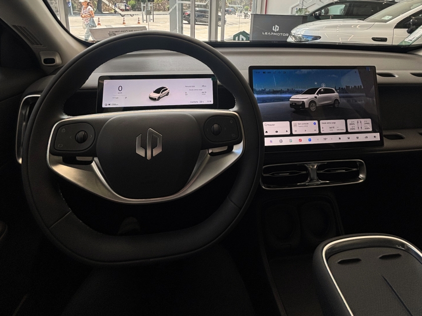 leapmotor b10 56,2 kw bev 26/27 0km4