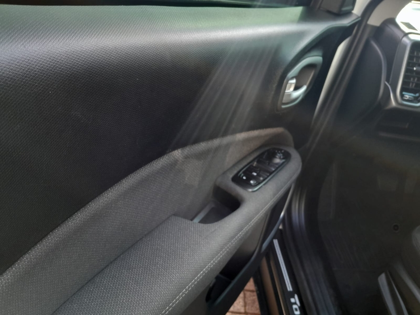 fiat toro 1.3 turbo 270 flex volcano at6 4p automatico 20257