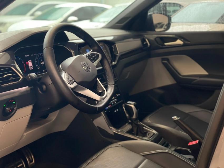 volkswagen t-cross 1.4 250 tsi total flex highline automatico 4p 20248