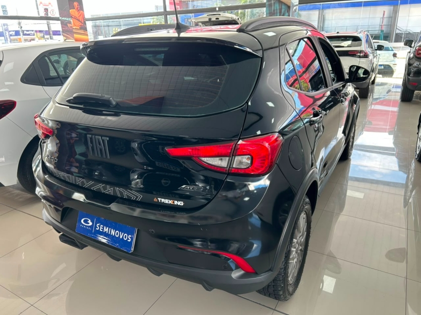 fiat argo 1.8 e.torq flex trekking at6 5p automatico 20215