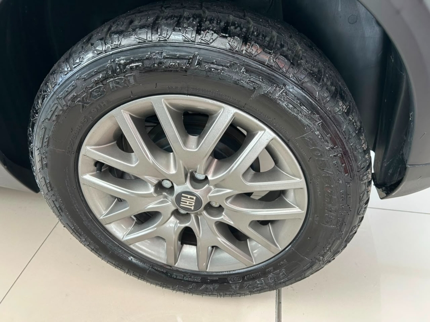 fiat argo 1.8 e.torq flex trekking at6 5p automatico 20217