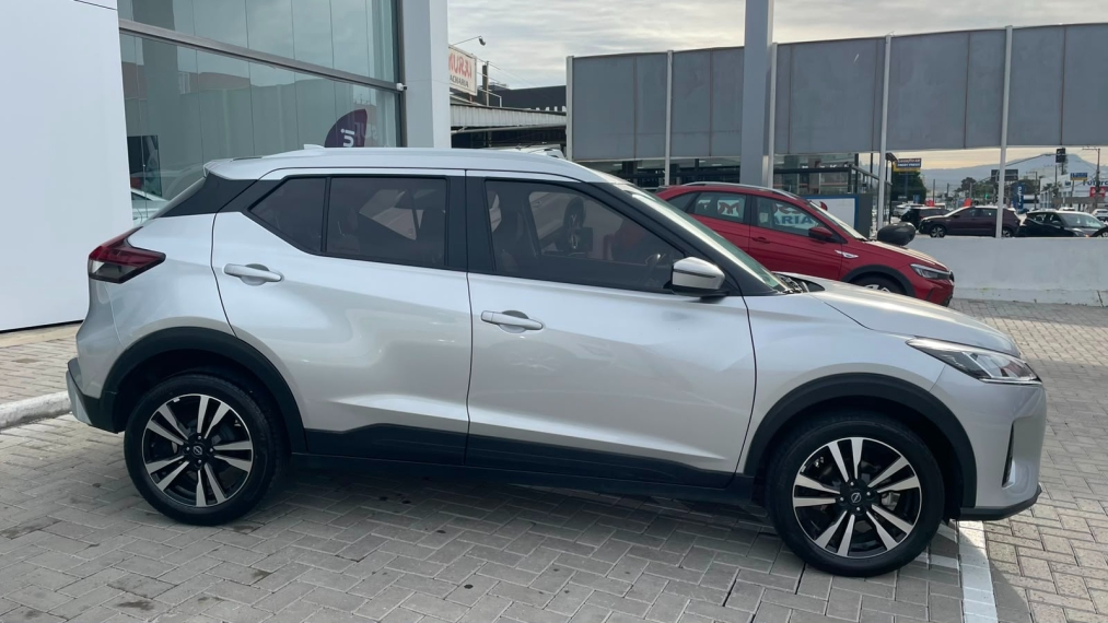 nissan kicks play 1.6 16v flexstart sense xtronic flex 4p automatico 20255