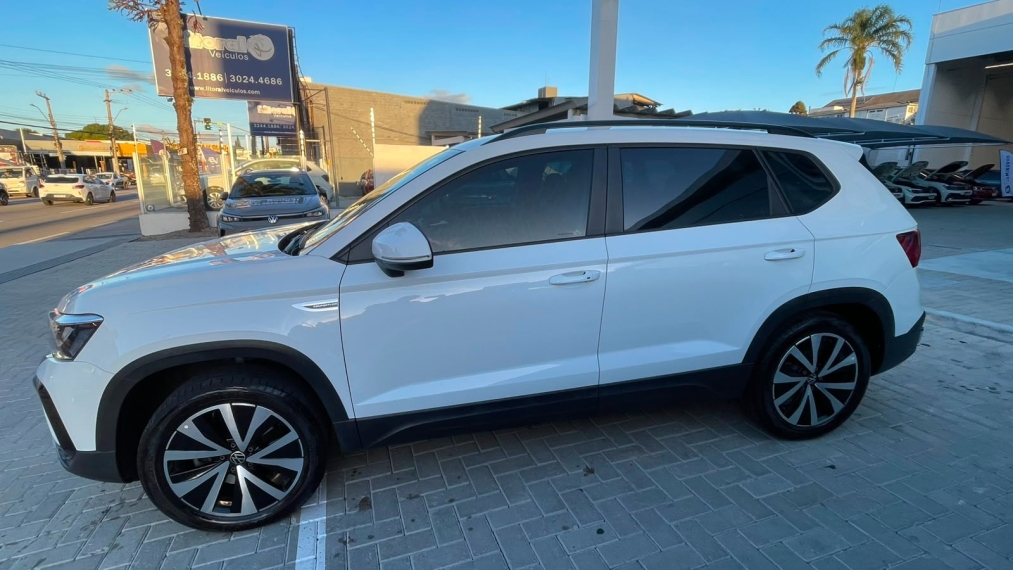 volkswagen taos 1.4 250 tsi total flex comfortline automatico 4p 20232