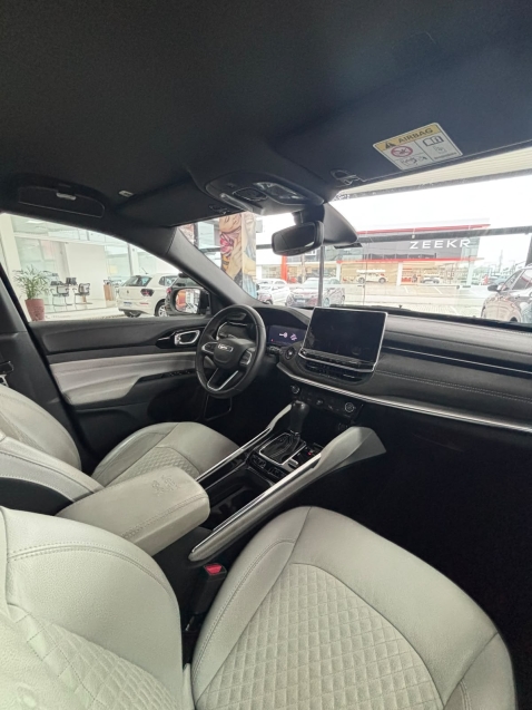 jeep commander 2.0 td380 turbo diesel limited at9 1.9 4p automatico 20236