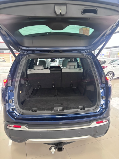 jeep commander 2.0 td380 turbo diesel limited at9 1.9 4p automatico 20234