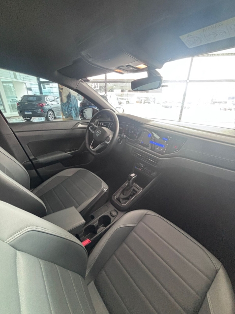 volkswagen nivus 1.0 200 tsi total flex highline automatico 9.9 4p 202410
