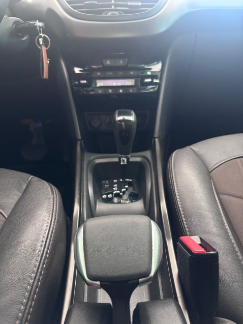 peugeot 2008 1.6 16v flex griffe 4p automatico 1.5 201713