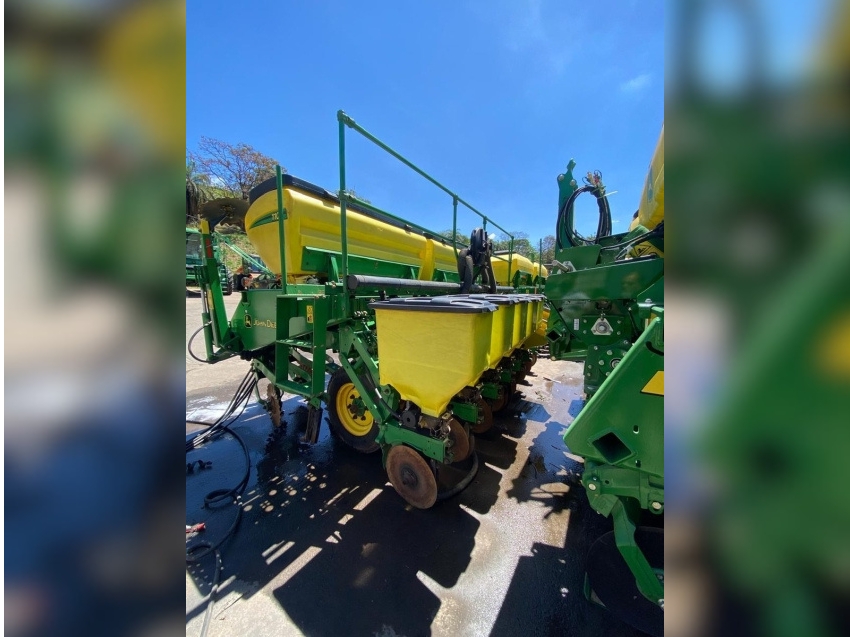 Plantadeira John Deere 1109 8L - 2021