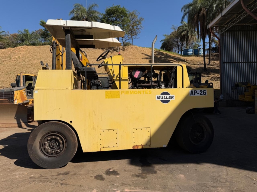 muller rolo compactador ap 26 diesel 2p automatico 20134