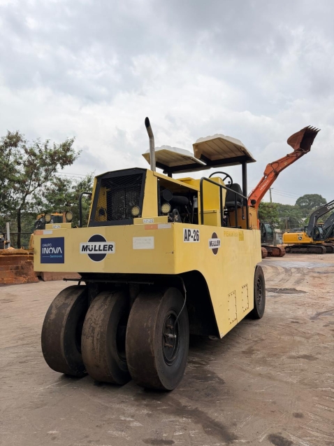 muller rolo compactador ap 26 diesel 2p automatico 20131