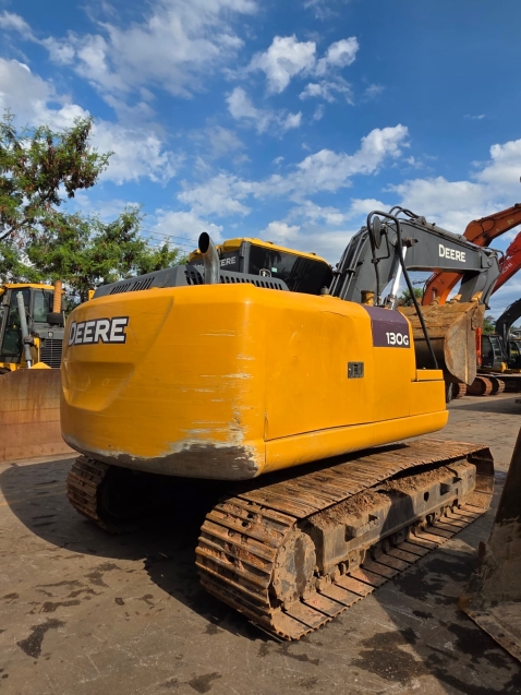 escavadeira	john deere  130g - 20202