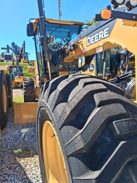 motoniveladora john deere 620p - 20241
