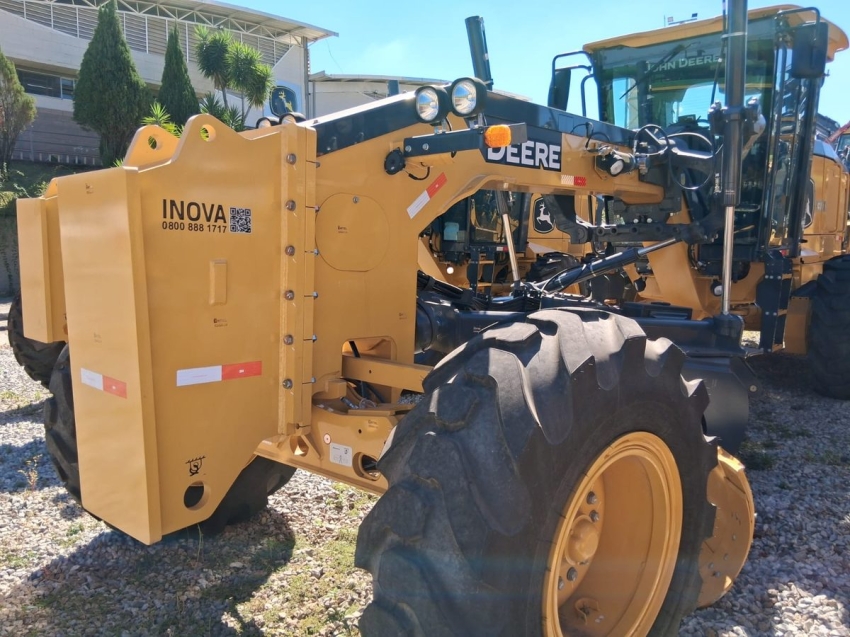 motoniveladora  john deere 620p - 20241