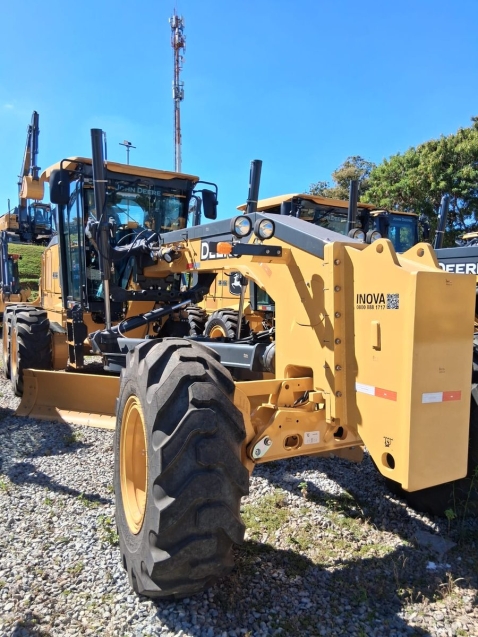 motoniveladora  john deere 620p - 20240