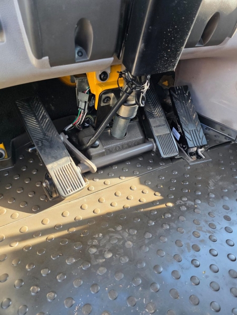 pa carregadeira	volvo  l90f - 20224
