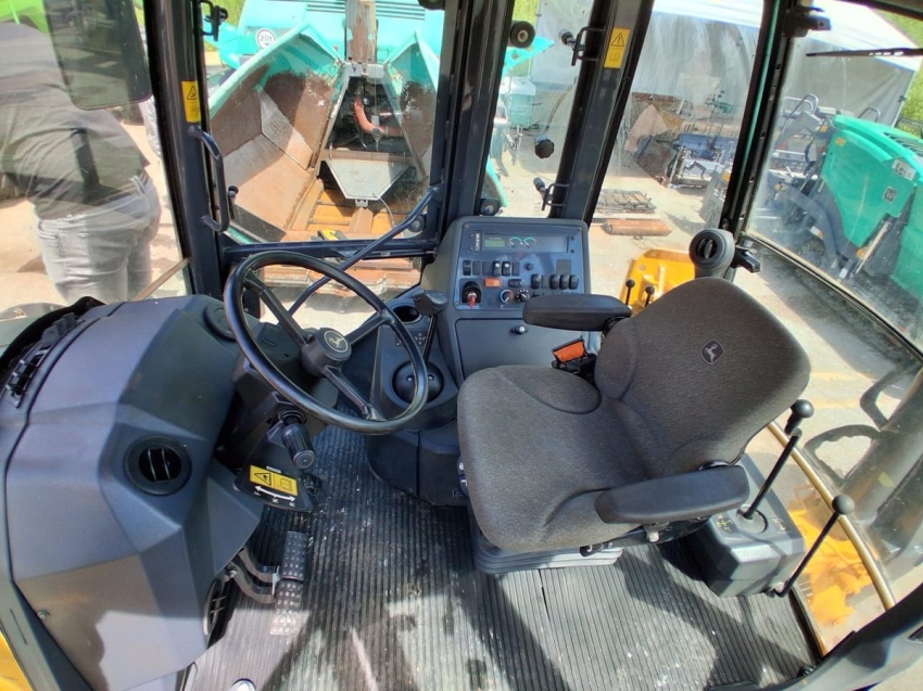 retroescavadeira	john deere  310l - 20216