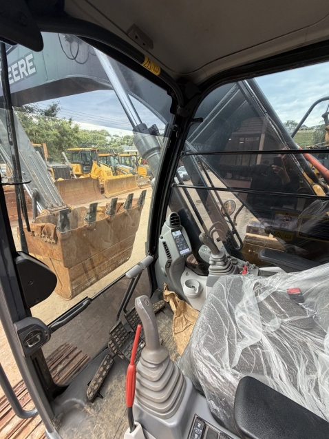 escavadeira	john deere  210p - 20245